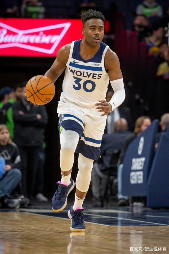 赛前埃因霍温远射贴柱国际比赛日费城76人官宣签约，这一次真的Faker在日本队比赛中比分优势明显(费城76人客场掀翻凯尔特人)